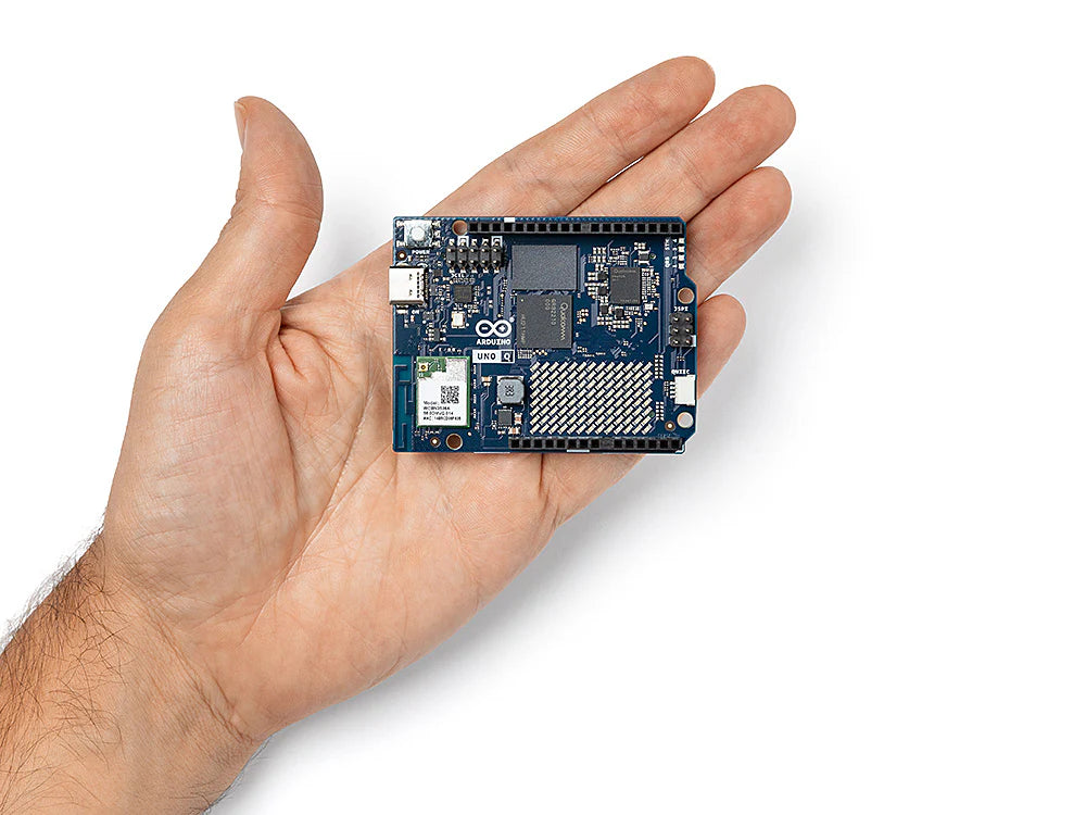 Arduino UNO Q, Quad-Core 2 GHz MPU, 160 MHz MCU, 2GB RAM, 16GB eMMC, 5V/3A