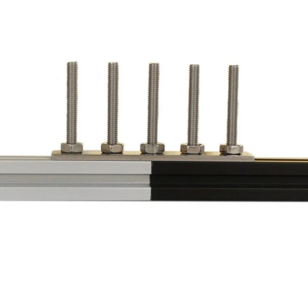 MakerBeam - 10x10mm M3 25mm quadratische Schrauben mit Sechskantloch, 25 Stück